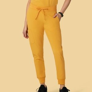 High waisted Jogger scrub pants.